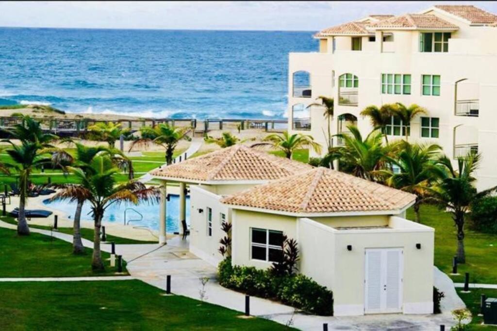 Haudimar Ph Beachfront Apt 4Br/3Bath อิซาเบลา ภายนอก รูปภาพ
